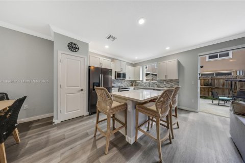 Купить таунхаус в Хомстед, Флорида 4 спальни, 127.65м2, № 1825594 - фото 2