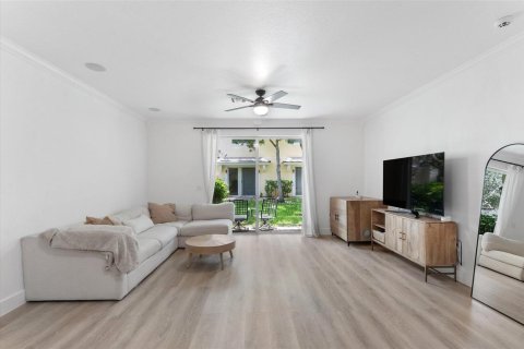 Townhouse in Davie, Florida 3 bedrooms, 157.56 sq.m. № 2187056 - photo 3