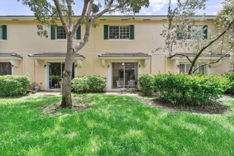 Townhouse in Davie, Florida 3 bedrooms, 157.56 sq.m. № 2187056 - photo 24