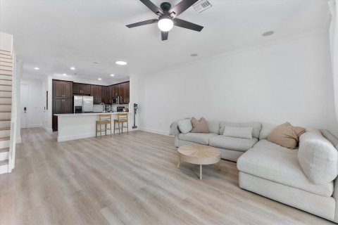 Townhouse in Davie, Florida 3 bedrooms, 157.56 sq.m. № 2187056 - photo 6