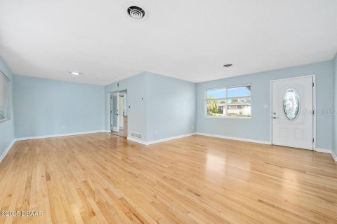 Casa en venta en Ormond Beach, Florida, 2 dormitorios, 120.4 m2 № 1555389 - foto 2