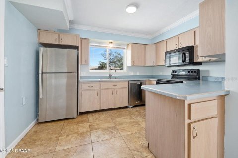 Casa en venta en Ormond Beach, Florida, 2 dormitorios, 120.4 m2 № 1555389 - foto 6