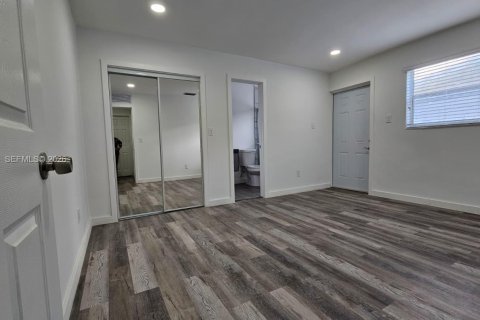 Снять в аренду виллу или дом в Майами, Флорида 3 спальни, № 2046400 - фото 7