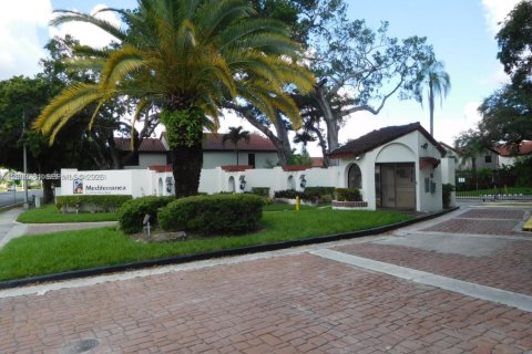 Touwnhouse à vendre à Miami, Floride: 3 chambres, 144 m2 № 2066768 - photo 27
