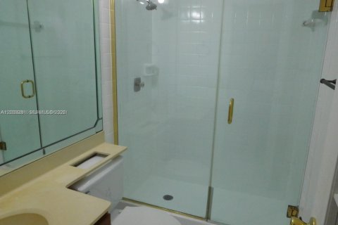 Touwnhouse à vendre à Miami, Floride: 3 chambres, 144 m2 № 2066768 - photo 13