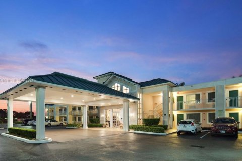 Hotel in Florida City, Florida № 1867710 - photo 4