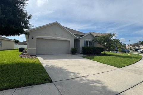 Casa en alquiler en New Smyrna Beach, Florida, 4 dormitorios, 167.78 m2 № 1858181 - foto 2