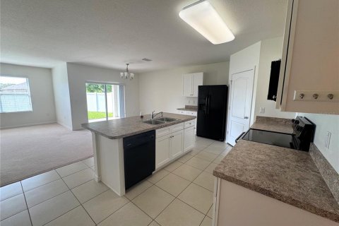 Casa en alquiler en New Smyrna Beach, Florida, 4 dormitorios, 167.78 m2 № 1858181 - foto 4