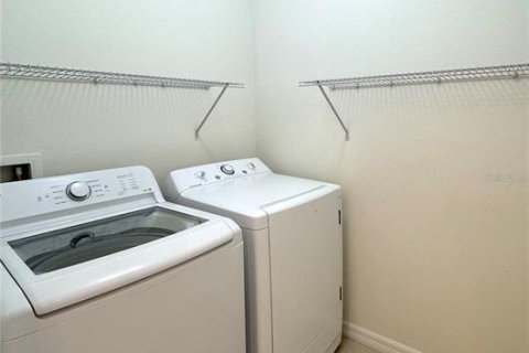 Casa en alquiler en New Smyrna Beach, Florida, 4 dormitorios, 167.78 m2 № 1858181 - foto 21
