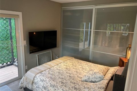 House in Miami, Florida 1 bedroom, 72.46 sq.m. № 1986406 - photo 14