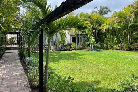 House in Miami, Florida 1 bedroom, 72.46 sq.m. № 1986406 - photo 27