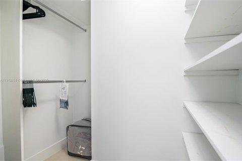 Купить кондоминиум в Авентура, Флорида 2 спальни, 98.29м2, № 1973639 - фото 21