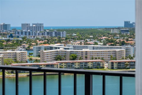 Купить кондоминиум в Авентура, Флорида 2 спальни, 98.29м2, № 1973639 - фото 16