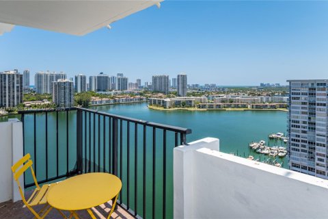 Купить кондоминиум в Авентура, Флорида 2 спальни, 98.29м2, № 1973639 - фото 17