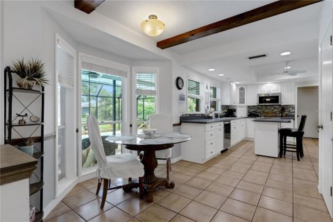 House in Nokomis, Florida 4 bedrooms, 242.01 sq.m. № 2306301 - photo 22