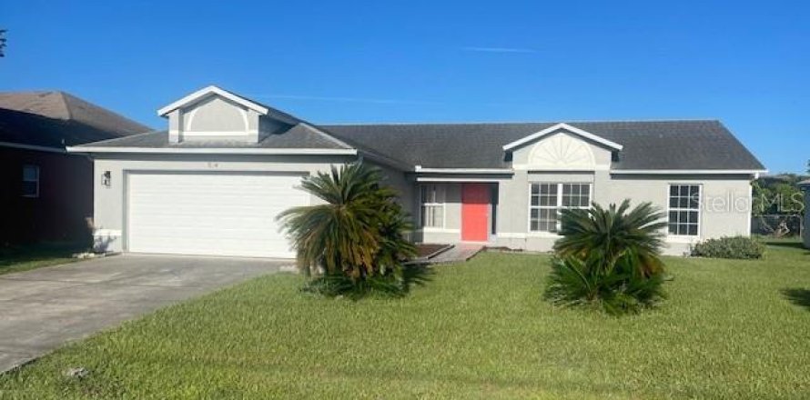 Villa ou maison à Kissimmee, Floride 4 chambres, 177.44 m2 № 2400942