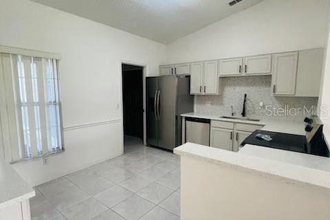 Villa ou maison à vendre à Kissimmee, Floride: 4 chambres, 177.44 m2 № 2400942 - photo 3