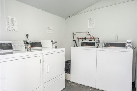 Снять в аренду квартиру в Майами-Бич, Флорида 1 спальня, 69.49м2, № 2050049 - фото 12