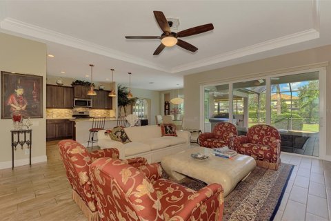 House in Bradenton, Florida 4 bedrooms, 252.79 sq.m. № 2312470 - photo 27