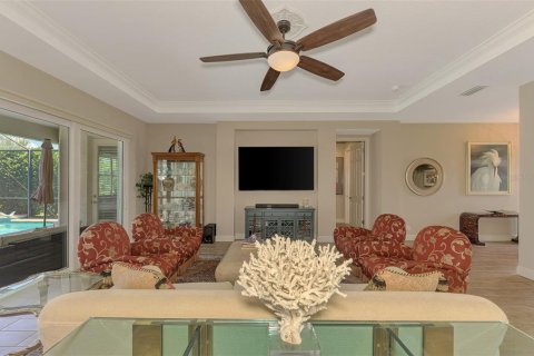 House in Bradenton, Florida 4 bedrooms, 252.79 sq.m. № 2312470 - photo 28