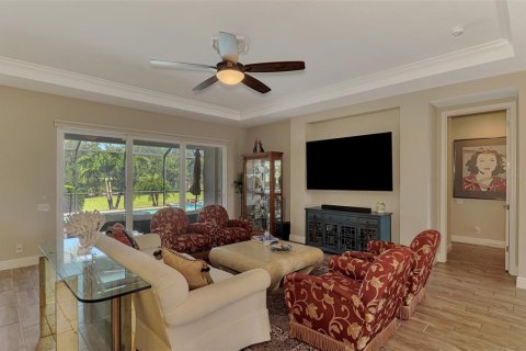 House in Bradenton, Florida 4 bedrooms, 252.79 sq.m. № 2312470 - photo 25