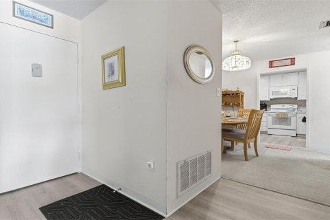 Copropriété à louer à Dunedin, Floride: 2 chambres, 86.4 m2 № 2386113 - photo 4