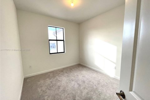 Touwnhouse à louer à Miami, Floride: 3 chambres, 123.65 m2 № 1693265 - photo 21
