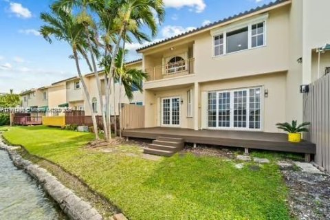 Townhouse in Miami, Florida 3 bedrooms, 193.24 sq.m. № 1953251 - photo 27