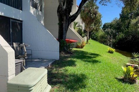 Снять в аренду кондоминиум в Уэстон, Флорида 1 спальня, 78.5м2, № 1950875 - фото 26