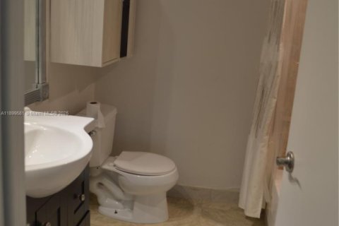 Снять в аренду кондоминиум в Уэстон, Флорида 1 спальня, 78.5м2, № 1950875 - фото 17