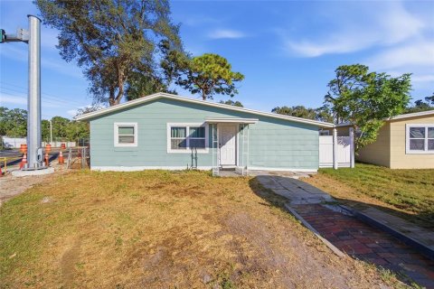 Villa ou maison à Saint Petersburg, Floride 3 chambres, 96.34 m2 № 2289555