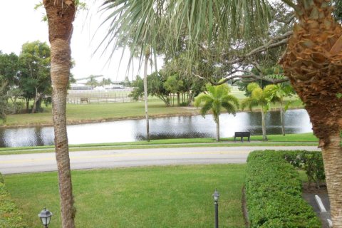 Condo in Wellington, Florida, 2 bedrooms  № 1210412 - photo 1