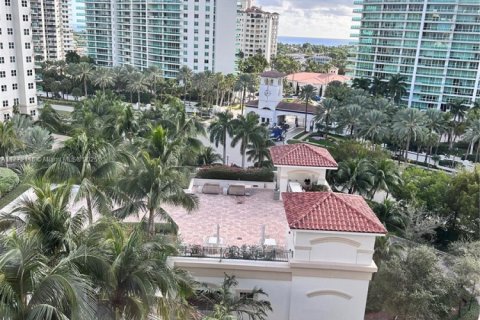 Condo in Aventura, Florida, 2 bedrooms  № 1863085 - photo 8
