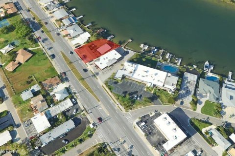 Terreno en venta en Redington Shores, Florida № 1915070 - foto 3