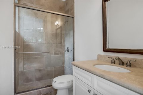 Купить виллу или дом в Майами-Лейкс, Флорида 5 спален, 341.51м2, № 2085457 - фото 30
