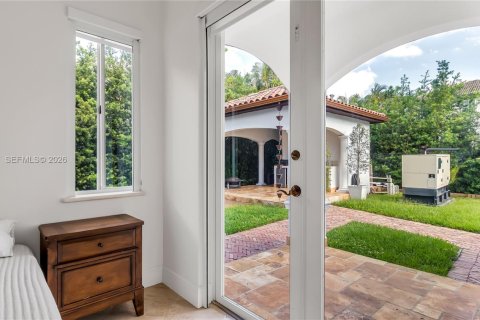 Купить виллу или дом в Майами-Лейкс, Флорида 5 спален, 341.51м2, № 2085457 - фото 25