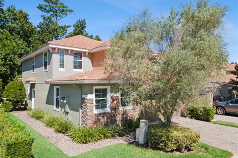 Touwnhouse à vendre à Sanford, Floride: 3 chambres, 213.49 m2 № 2339609 - photo 2