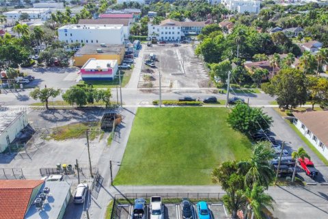 Propiedad comercial en venta en Homestead, Florida № 1862331 - foto 4