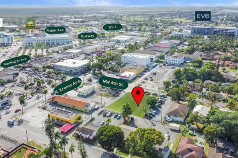 Propiedad comercial en venta en Homestead, Florida № 1862331 - foto 1