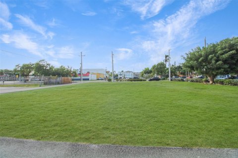 Propiedad comercial en venta en Homestead, Florida № 1862331 - foto 7