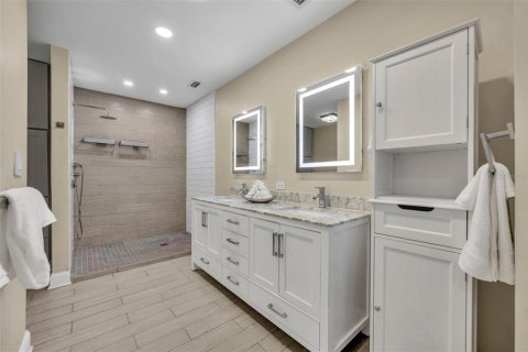 Casa en venta en Kissimmee, Florida, 3 dormitorios, 233 m2 № 1652327 - foto 23