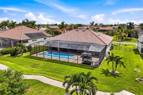 Casa en venta en Cape Coral, Florida, 3 dormitorios, 195 m2 № 2386756 - foto 10