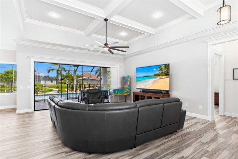 Casa en venta en Cape Coral, Florida, 3 dormitorios, 195 m2 № 2386756 - foto 15