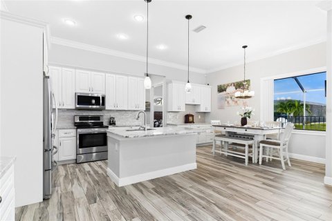 Casa en venta en Cape Coral, Florida, 3 dormitorios, 195 m2 № 2386756 - foto 3