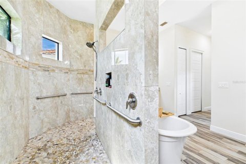 Casa en venta en Cape Coral, Florida, 3 dormitorios, 195 m2 № 2386756 - foto 29