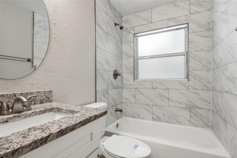 Casa en venta en Leesburg, Florida, 3 dormitorios, 85.93 m2 № 2388232 - foto 19