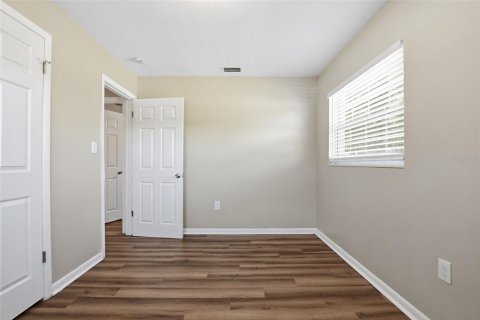 Casa en venta en Leesburg, Florida, 3 dormitorios, 85.93 m2 № 2388232 - foto 16