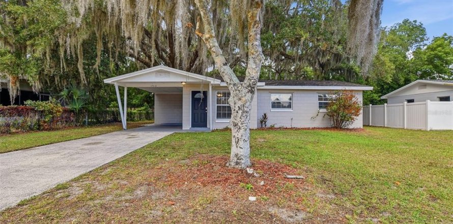 Casa en Leesburg, Florida 3 dormitorios, 85.93 m2 № 2388232
