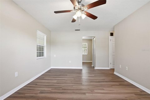 Casa en venta en Leesburg, Florida, 3 dormitorios, 85.93 m2 № 2388232 - foto 10