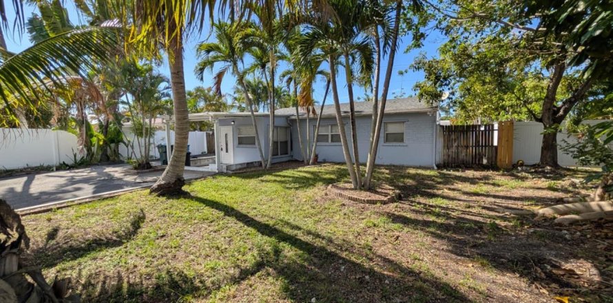 Casa en Oakland Park, Florida 3 dormitorios, 110.55 m2 № 2088204